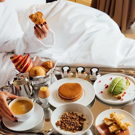 Maison Barrière Vendôme 5* Parigi