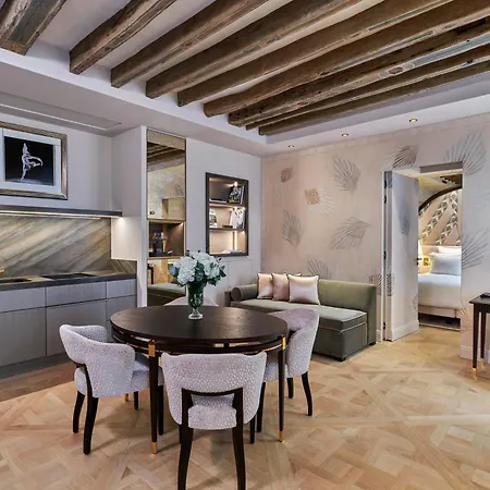 Maison Barrière Vendôme 5* Parigi